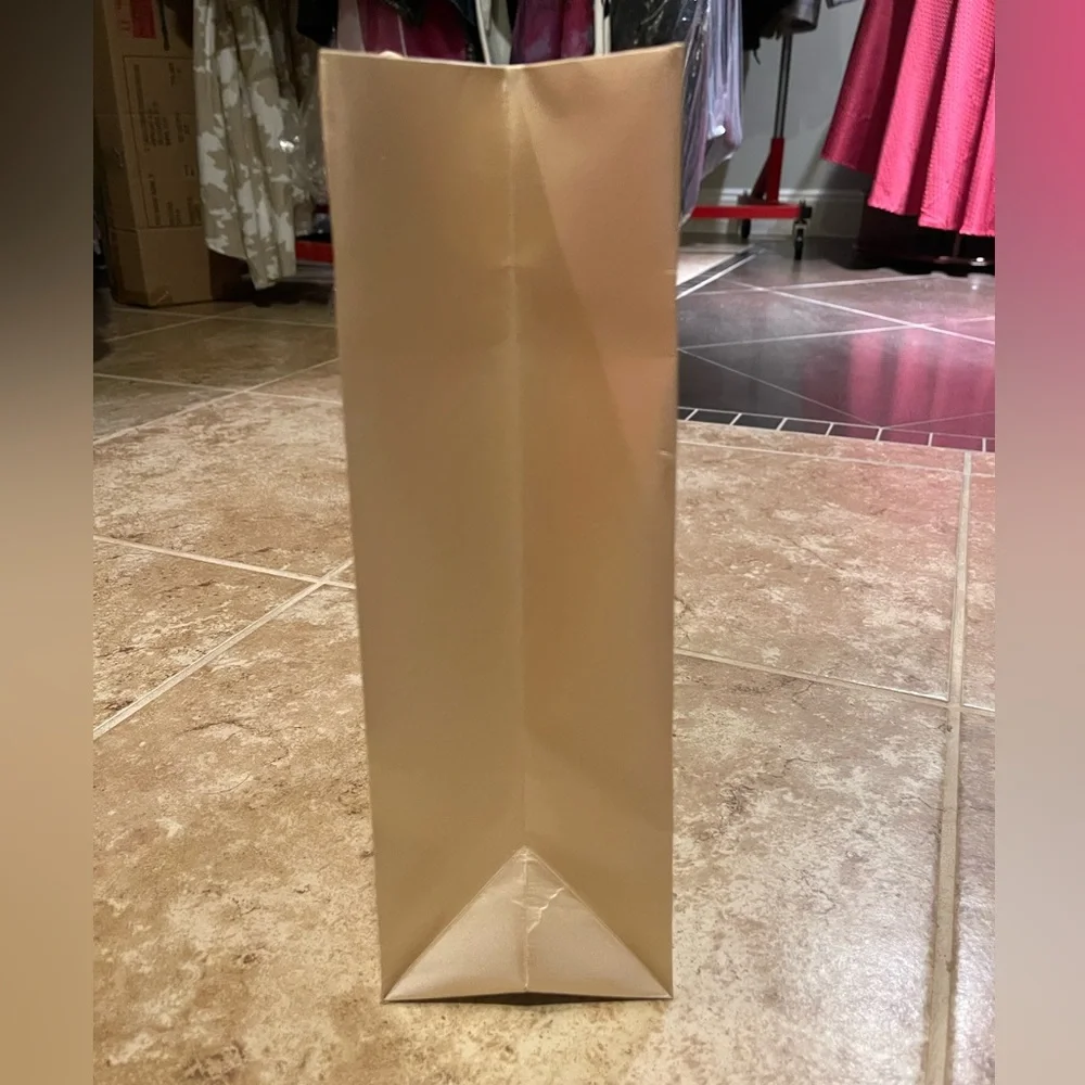 Brand new bag from Bvlgari - Picture 2 of 3